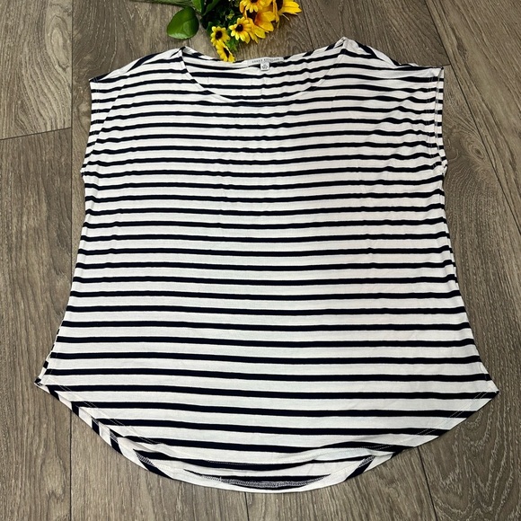 Green Envelope Striped Shirt - Women's XL 🌿 - Picture 4 of 10